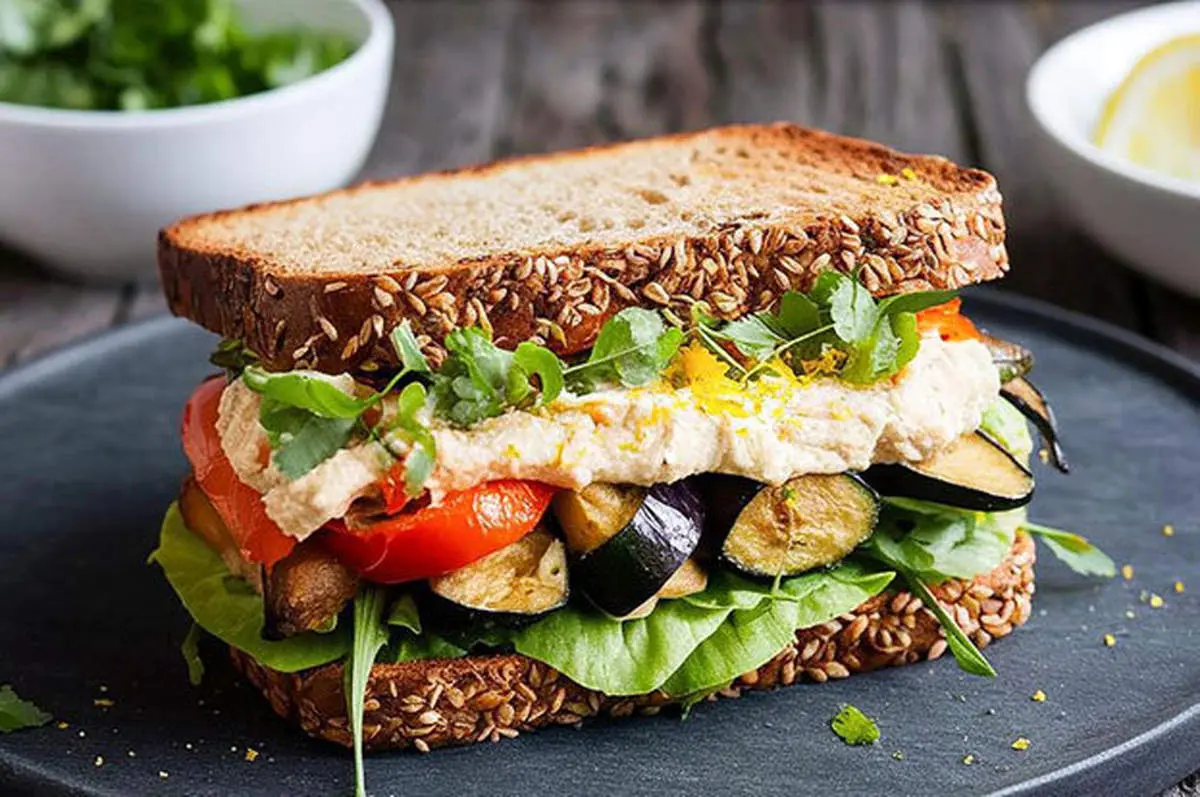 طرز تهیه ساندویچ مرغ رژیمی و سالم
