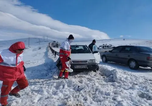انسداد این جاده به دلیل کولاک شدید