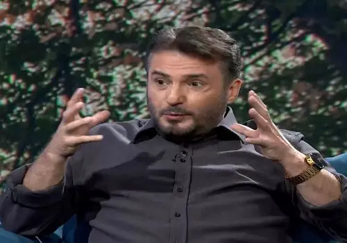 شاگردان دوران معلمی جواد هاشمی ستاره شدند+ فیلم