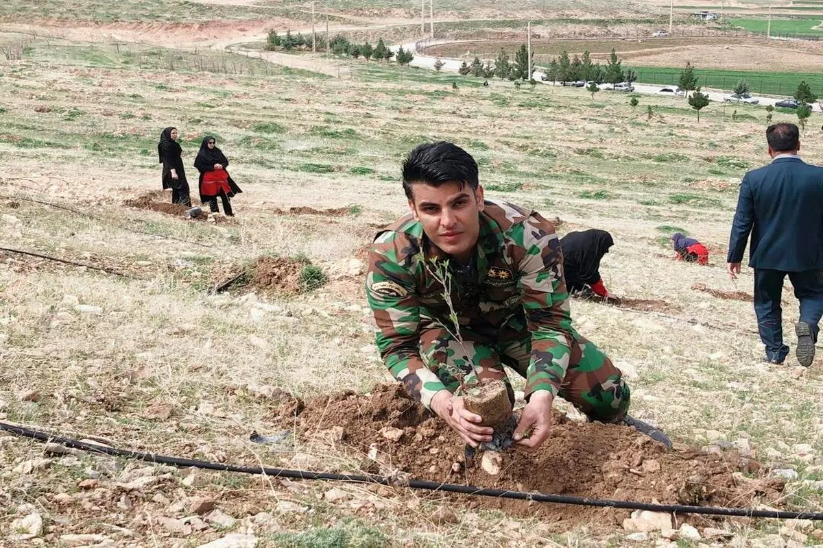 این مردان بی ادعا تا پای جان از زاگرس دفاع می کنند