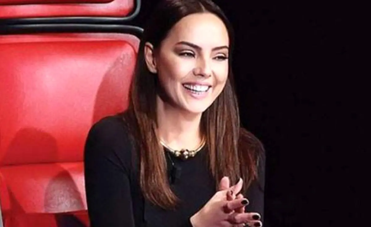 ابرو گوندش؛خواننده ترک، جوانتر از همیشه/عکس