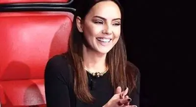 ابرو گوندش؛خواننده ترک، جوانتر از همیشه/عکس