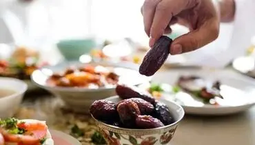 چگونه با روزه گرفتن وزن کم کنیم؟
