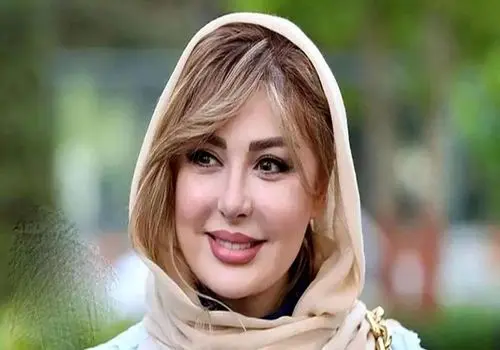  نیوشا ضیغمی و پوری بنایی در بازارچه خیریه پاییزی «خانه فرشتگان»