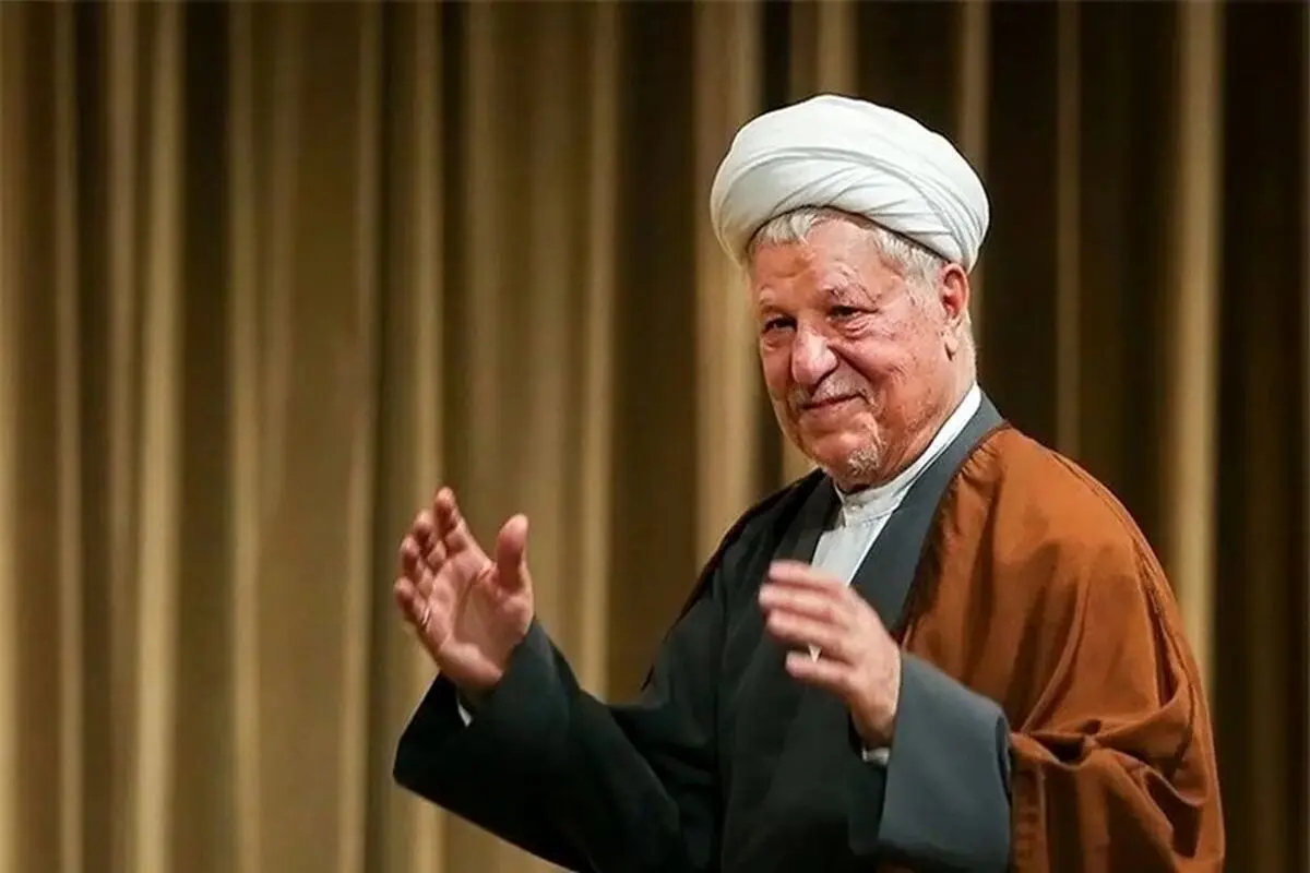 عکس زیر خاکی از ملاقات استاد فرشچیان با مرحوم هاشمی رفسنجانی