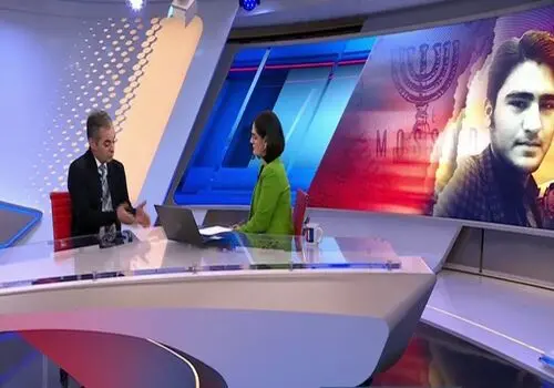 رهبر انقلاب در حرم مطهر امام راحل و گلزار شهدای بهشت زهرا (س) حضور یافتند