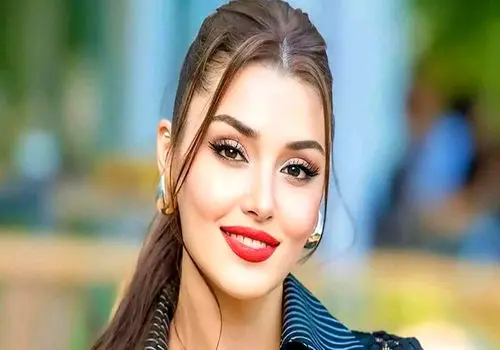 قاب عاشقانه هانده ارچل و نامزد ثروتمندش در ایتالیا