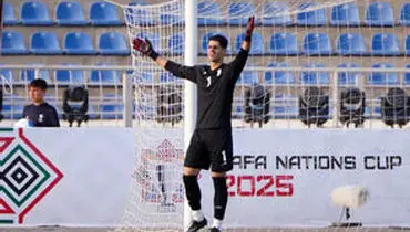 روزنامه هواداری استقلال، گلر پرسپولیس را مسخره کرد