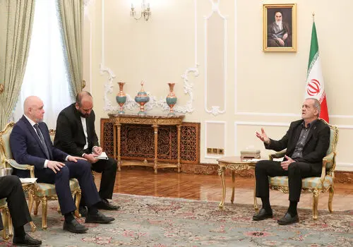 سیگنال مهم پزشکیان درباره مذاکرات ایران و آمریکا + عکس
