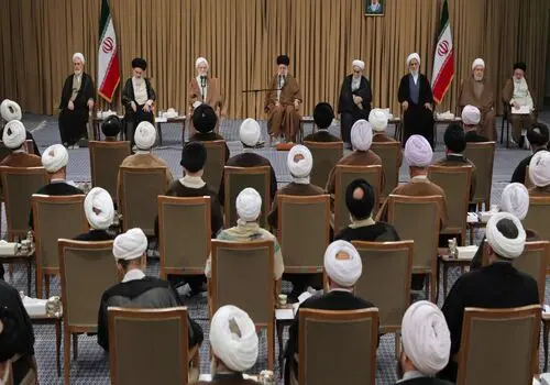 آیا رهبرانقلاب با مذاکرات عمان مخالفند؟