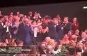 لحظه اعلام نام جعفر پناهی به عنوان برنده جایزه نخل طلا کن/ فیلم