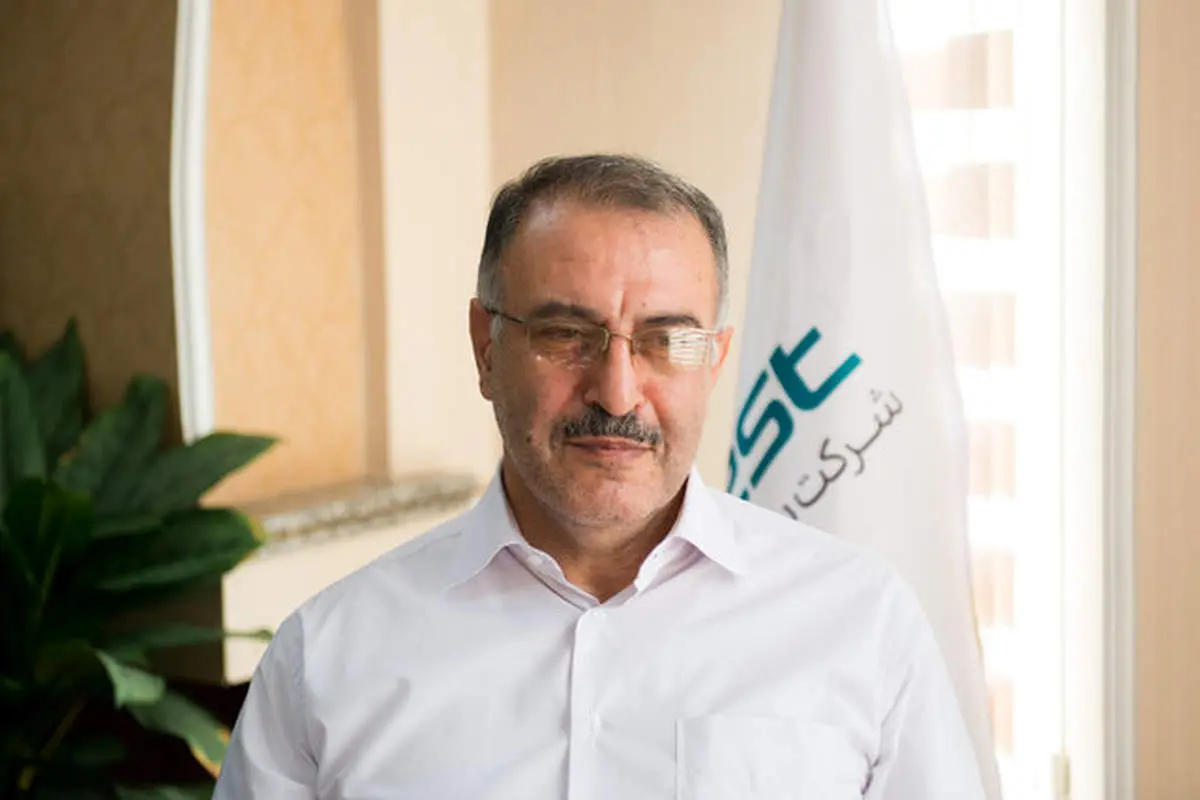 عبدالله رمضان زاده: از حقوق بازنشستگان دفاع کنیم