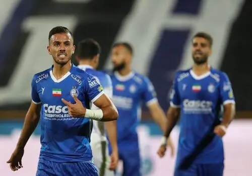 ایمان سلیمی ماندنی شد؛ یک سال دیگر با استقلال قرارداد دارد
