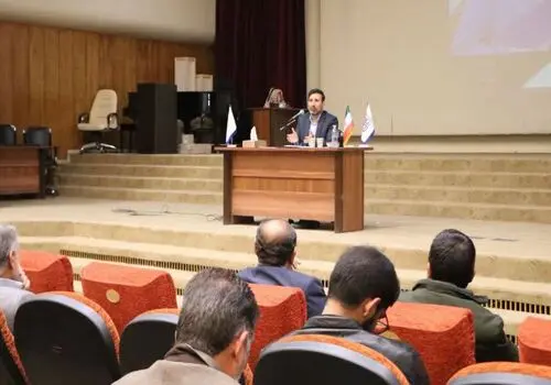 
طحان‌نظیف: «قانون اساسی» محور تعامل قوا و سند انسجام ملی است