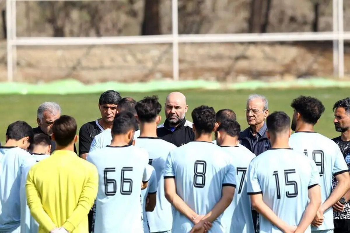 مخالفت قاطع بازیکنان استقلال با تصمیم باشگاه؛ ما خانواده خودمان را تنها نمی‌گذاریم