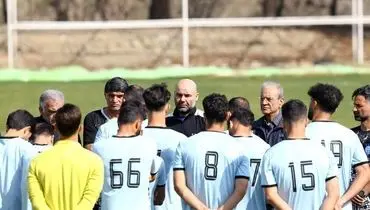 مخالفت قاطع بازیکنان استقلال با تصمیم باشگاه؛ ما خانواده خودمان را تنها نمی‌گذاریم