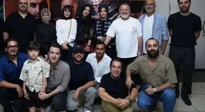 پرسلبریتی‌ترین اکران مردمی «کوری» با استایل‌های خاص؛ از میکاپ غزاله اکرمی تا گوشواره حدیث میرامینی!