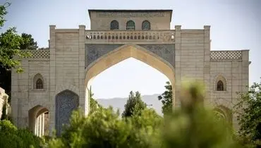 آیین تعویض قرآن در دروازه قرآن شیراز + تصاویر