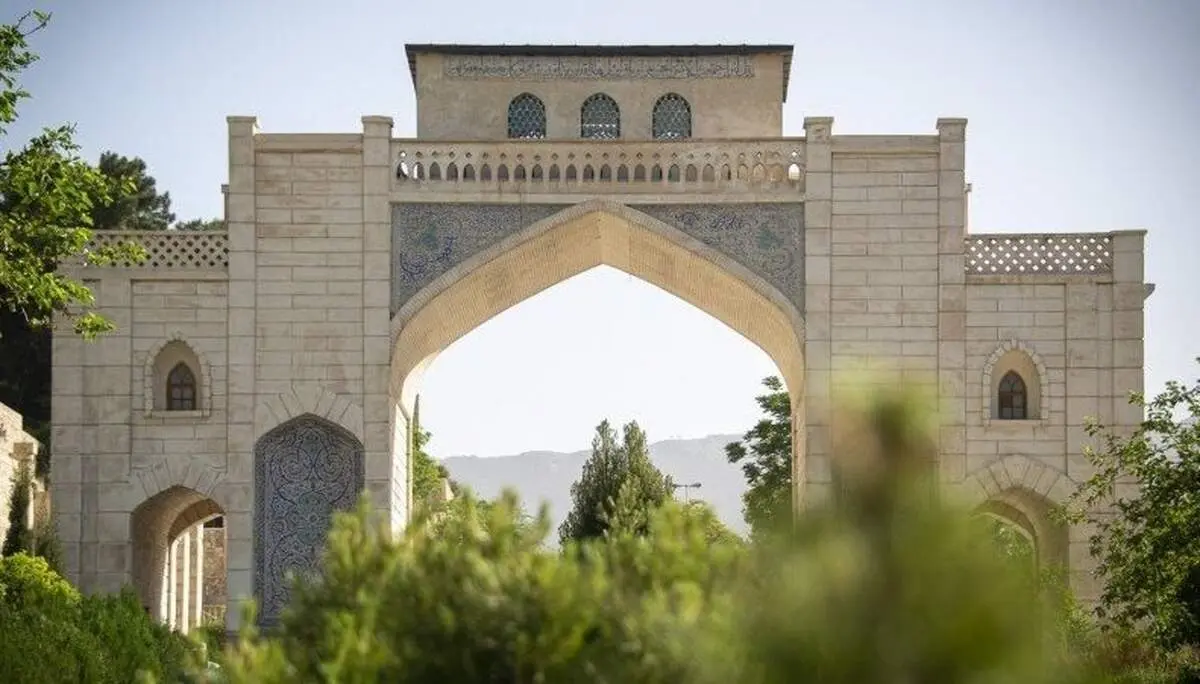 آیین تعویض قرآن در دروازه قرآن شیراز + تصاویر