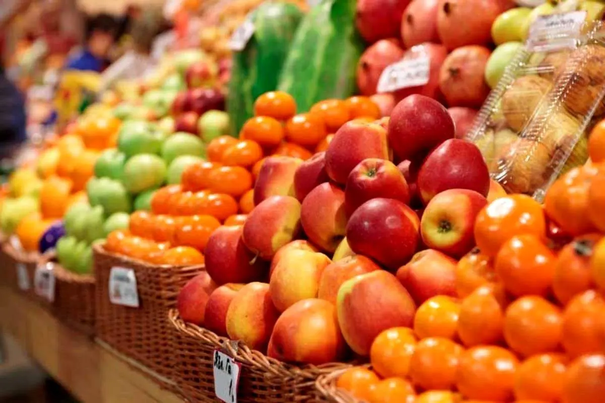 توزیع  میوه شب عید آغاز شد