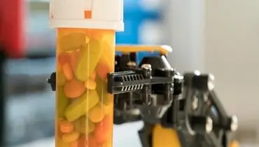 آیا هوش مصنوعی می‌تواند دارو تجویز کند؟