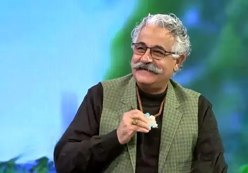 لحظات خنده‌دار در کلاس درس اقبال واحدی / ویدیوی وایرال شده از شیطنت مجری صدا و سیما