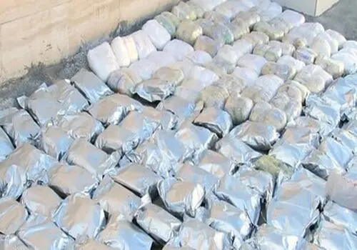 آیا تریاک برای درد سیاتیک مفید است؟ بررسی علمی و واقعی