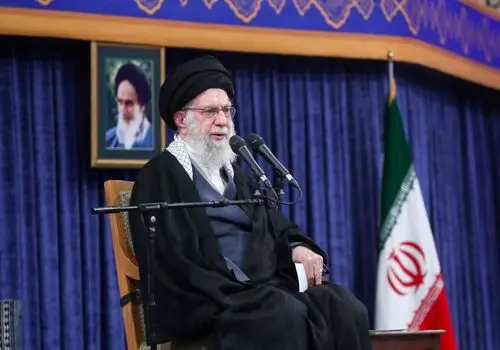 رهبر انقلاب: ما رئیس‌جمهور آمریکا را مجرم می‌دانیم
