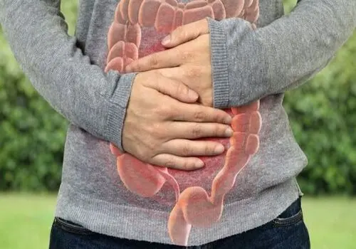 صادق زیباکلام به سرطان مبتلا شده است+عکس