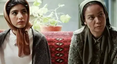 استایل زیبای بازیگر سریال تاسیان در جشن تولدش