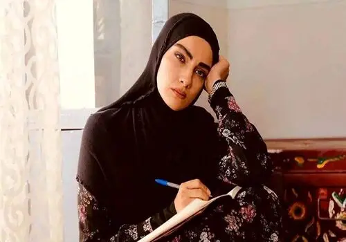 سوسنِ «پایتخت» در لباس ملکه نیل! گریم متفاوت محیا دهقانی همه را شوکه کرد!