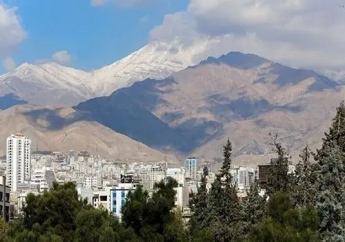 هوای تهران آلوده است