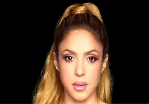 نگاه عاشقانه شکیرا به مجری مکزیکی پربازدید شد