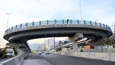 فناوری جالب روی یک پل در اتوبان ارتش تهران+ فیلم 
