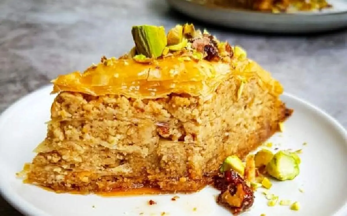 ۲ دستورالعمل متفاوت برای تهیه کیک باقلوا ترکیهای