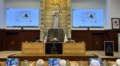 رئیس دیوان عالی کشور: نقض آراء در هیات عمومی دیوان عالی کشور پس از بحث و تبادل نظر به صورت مستند و مستدل صادر  می گردد و برای محاکم بدوی و تجدیدنظر قابل استفاده و بهره برداری است/ بررسی دو پرونده اصراری _ کیفری در جلسه هیأت عمومی