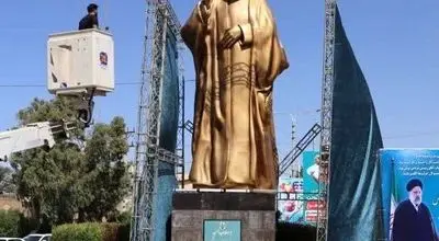 سقوط مجسمه شهید ابراهیم رئیسی در اردبیل