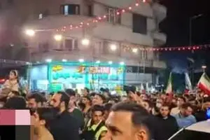 بدرقه تیم ملی به سمت آمریکا با شعار مرگ بر آمریکا/ویدیو 