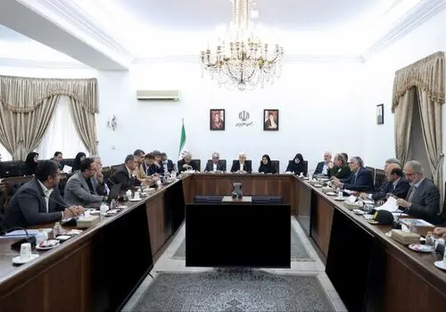 حضور عارف در بیست و چهارمین نشست نخست‌وزیران سازمان همکاری شانگهای