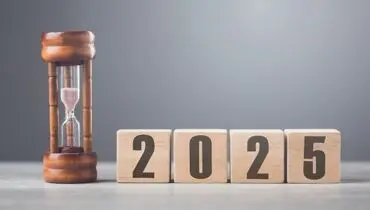 پیش‌بینی‌های پیشگویان بزرگ برای سال 2025/ از نوستراداموس تا بابا وانگا