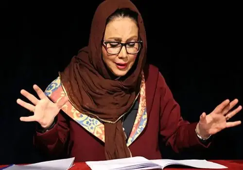 بهنوش بختیاری پشت فرمان نیسان آبی نشست! + ویدئو
