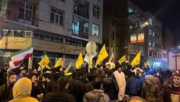 تجمع مقابل شورای عالی امنیت ملی بعد از ترور سردار بلندپایه سپاه +عکس