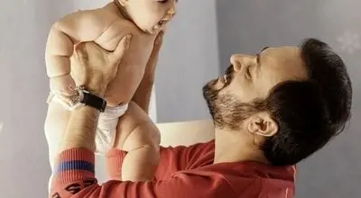 تولد ساده و صمیمانه پسرِ ارسطوی پایتخت پربازدید شد