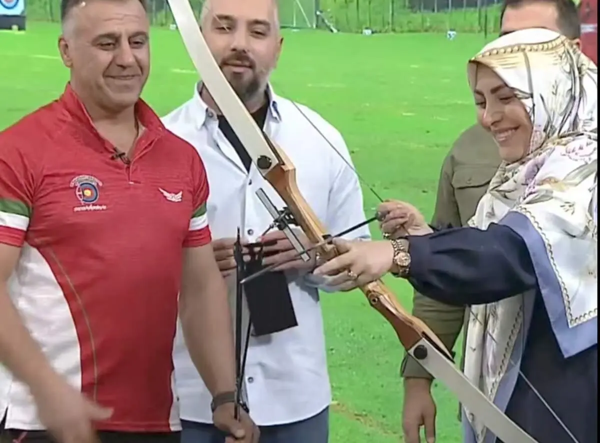 مجری صدا و سیما روی آنتن تیراندازی کرد!/ویدیو