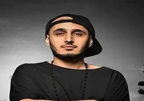 خواننده مشهور ترکیه در ۵۹ سالگی درگذشت