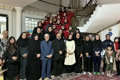 دیدار سفیر ایران در مالزی با اعضای تیم ملی فوتبال بانوان 