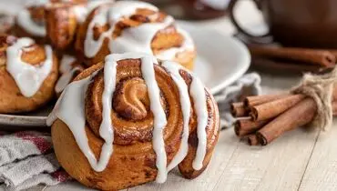 طرز تهیه رول دارچین و گردو خانگی؛ یک شیرینی خوشمزه برای عصرانه شما!