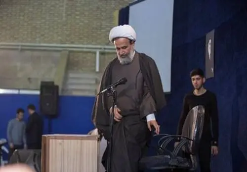 پناهیان: به جای مار و پله بازی، شطرنج بازی کنید + فیلم

