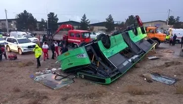 تصویر عجیب از واژگونی اتوبوس در جاده سمنان!