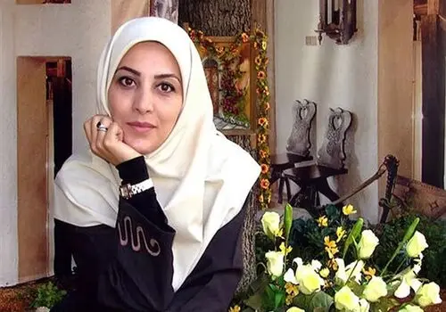 ژیلا صادقی به آزیتا ترکاشوند دلداری داد